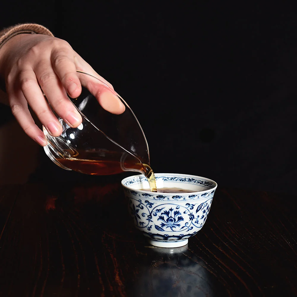 【海】古染付　清時代　豆彩　缠枝莲文茶杯　「長春」在銘　５客　骨董品 中国美術品 海】古染付 清時代 豆彩 缠枝莲文茶杯 「長春」在銘 5客 骨董品 中国