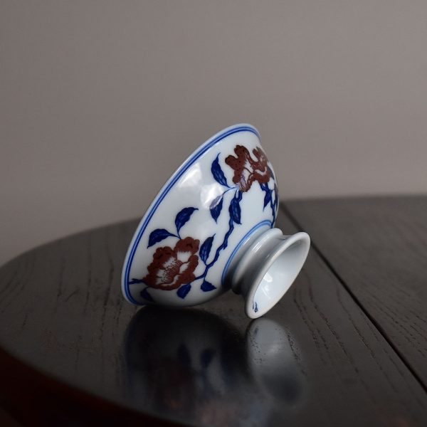 Blue-and-White with Underglaze Red Stem Teacup