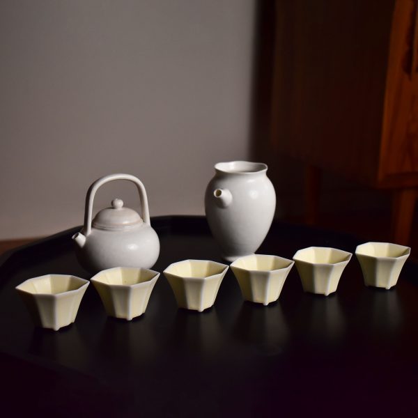 Golden Reed Tea Set